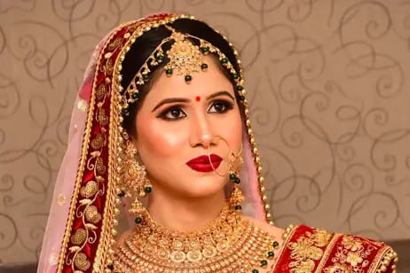 Isha Malhotra Artistry